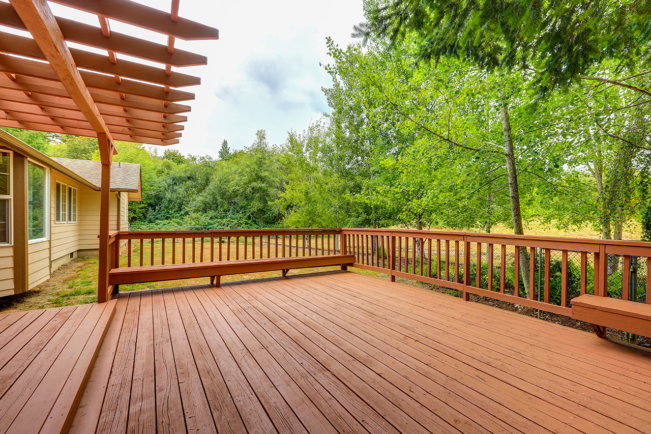 Exterior-deck-redwood